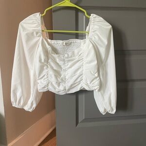White puff sleeve crop top